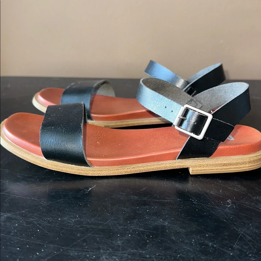 MIA Black Sandals - Picture 7 of 8